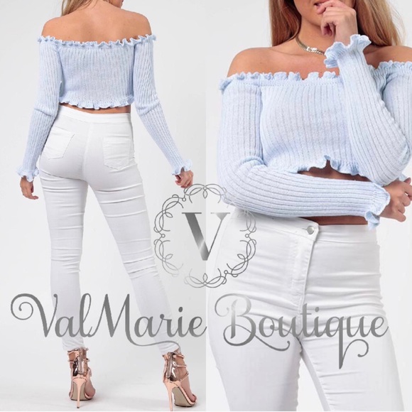 Light blue crop top - Picture 2 of 3